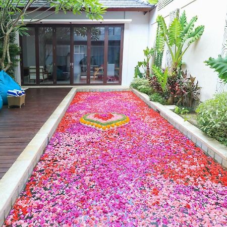 Kumari Villa Dalung  Exterior photo